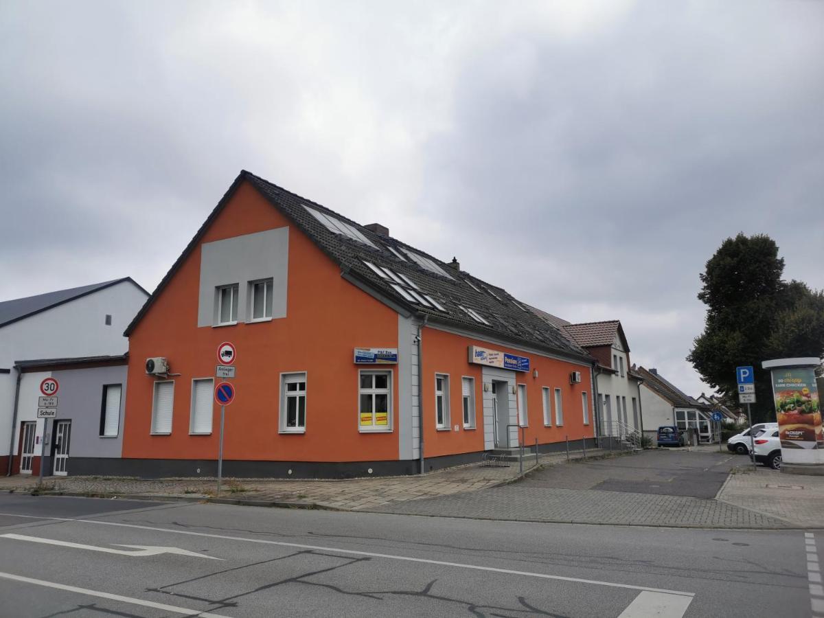 Zimmervermietung Schoenfliesser Stuben Auch Fuer Monteure Eisenhüttenstadt Eksteriør billede